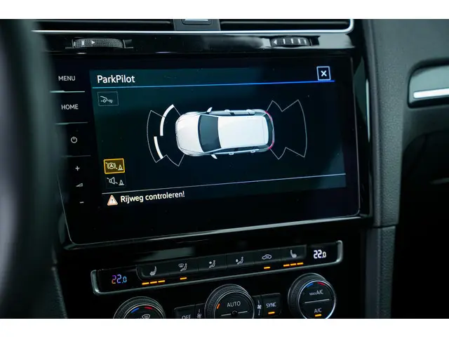 Volkswagen Golf 2.0 TSI 4Motion R 2017 Benzine 19