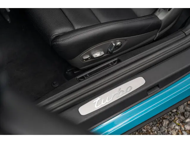 Porsche 911 Cabrio 3.8 Turbo 2016 Benzine 9