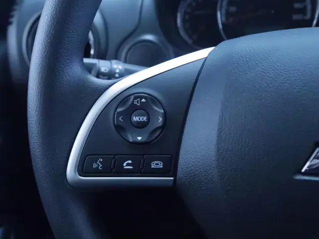 Mitsubishi Space Star 1.2 Connect+ 2024 Benzine 17