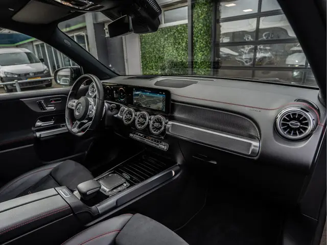 Mercedes-Benz EQB 250 AMG Line 67 kWh 2022 Elektrisch 38