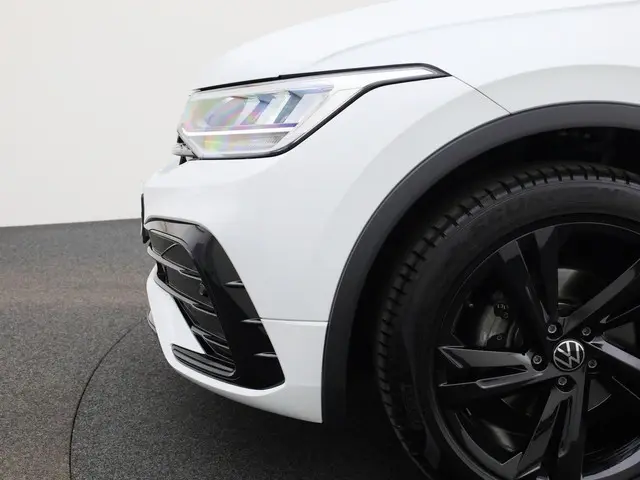 Volkswagen Tiguan 1.5 Tsi 150pk DSG R-Line 2024 Benzine 40