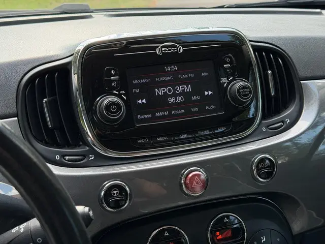 Fiat 500 1.2 Lounge 2017 Benzine 6