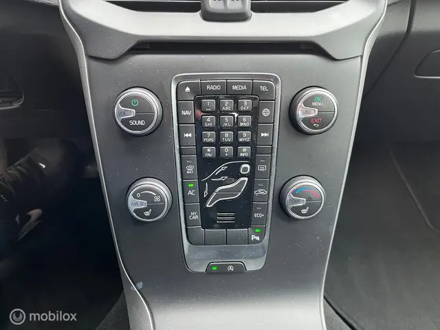 Volvo V40 2.0 D2 Nordic+ 2017 Diesel 10