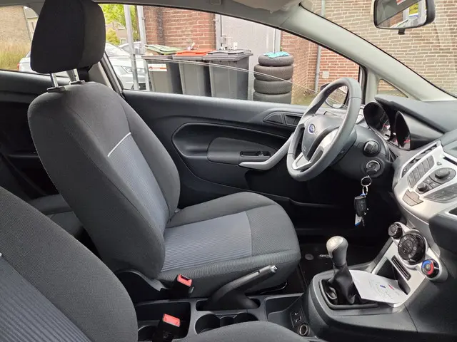 Ford Fiesta 1.25 Limited 2012 Benzine 8