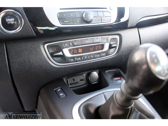 Renault Scénic 1.2 TCe Bose 2015 Benzine 20