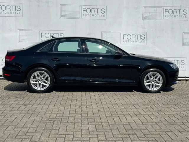 Audi A4 Limousine 2.0 TFSI ultra Pro Line 2016 Benzine 8