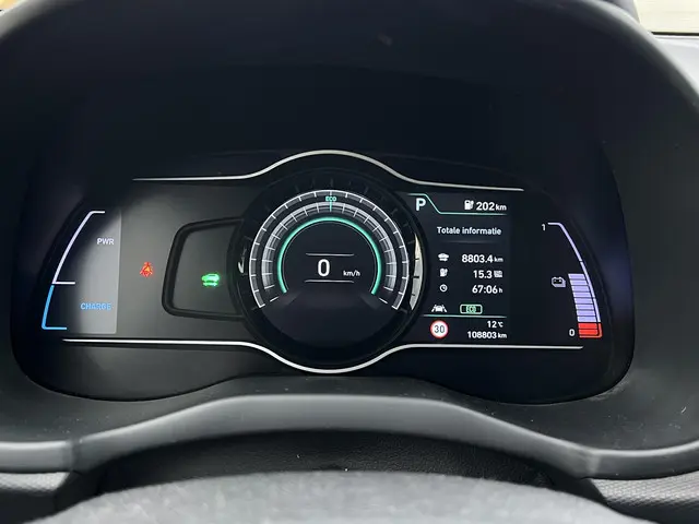 Hyundai Kona EV Premium 64 kWh 2020 Elektrisch 25