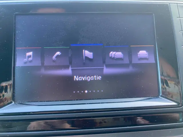 Volkswagen Golf Sportsvan 1.4 TSI Highline 2014 Benzine 13