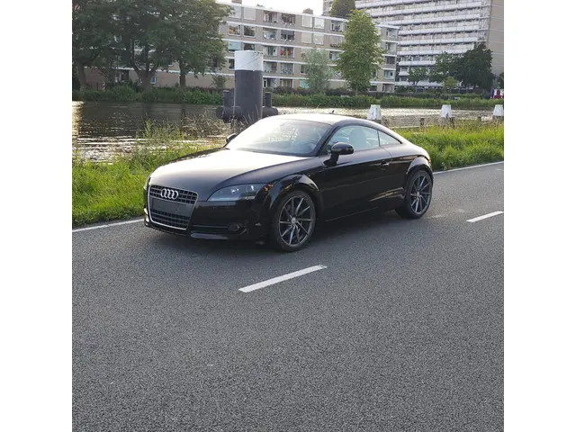 Audi TT 2.0 T TTS 2013 Benzine 6