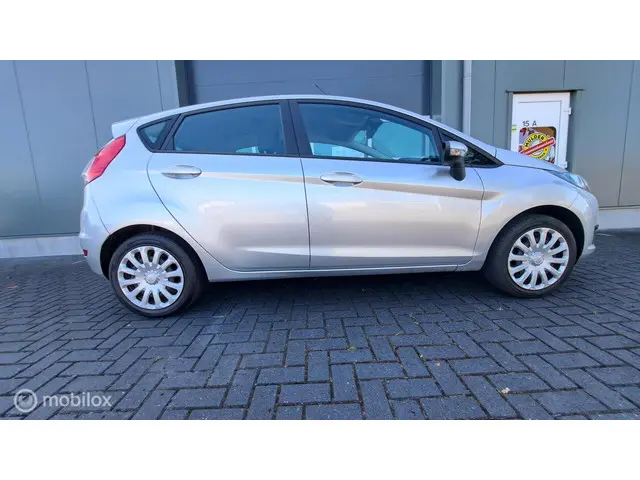 Ford Fiesta 1.0 Ambiente 2015 Benzine 4