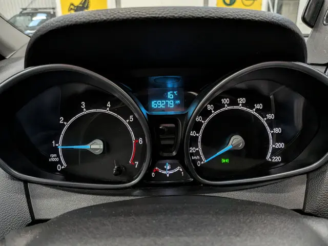 Ford B-MAX 1.0 EcoBoost Trend 2013 Benzine 14