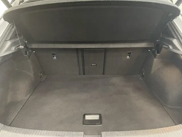 Volkswagen T-Roc 1.5 TSI Sport AUT 2022 Benzine 30
