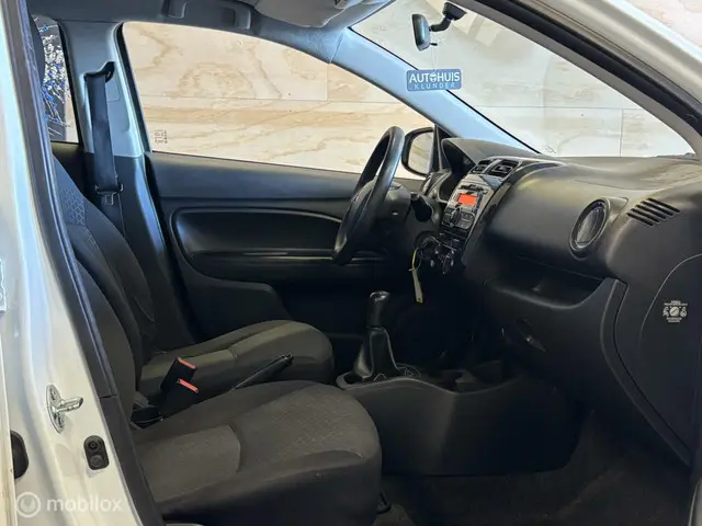Mitsubishi Space Star 1.0 Entry 2015 Benzine 12