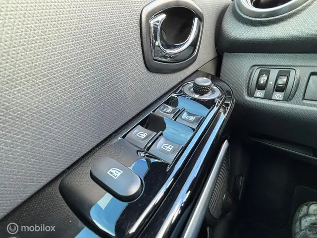 Renault Clio 1.2 GT|AUTOMAAT|CAMERA|PDC|AIRCO 2015 Benzine 25