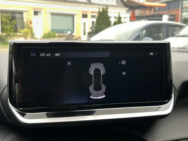 Peugeot 2008 1.2 PureTech Allure 2024 Benzine 32