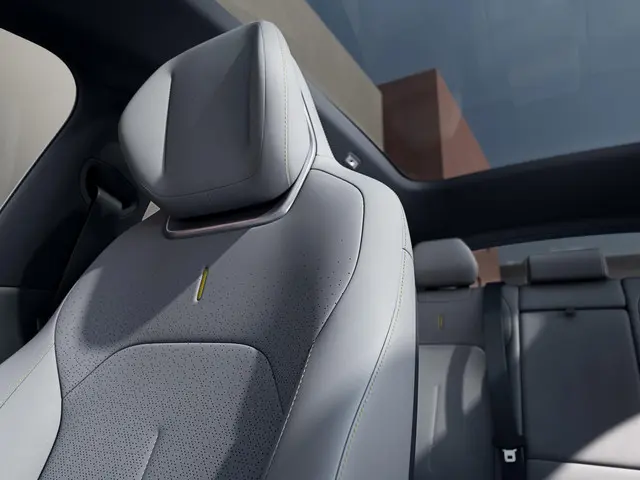 Lynk & Co 02 More 2025 Elektrisch 21