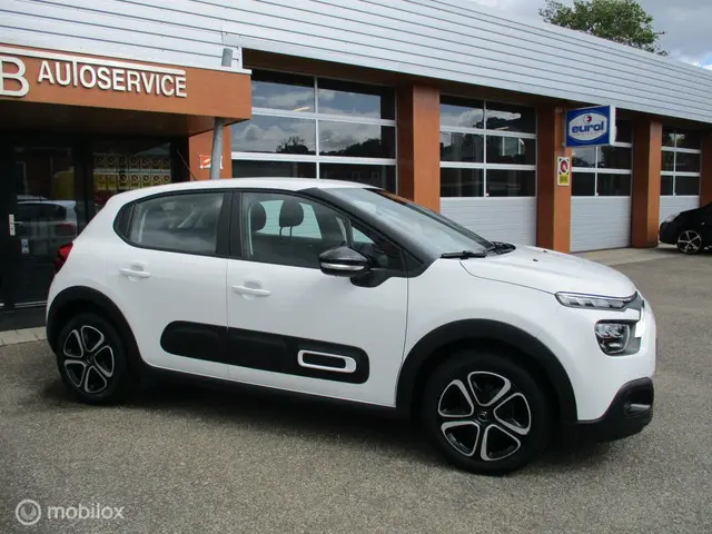 Citroën C3 1.2 PureTech Feel 2021 Benzine 2