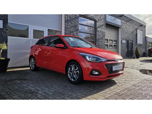 Hyundai i20 1.0 T-GDI Style 2018 Benzine 8