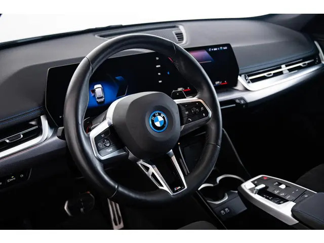 BMW X1 xDrive25e 2024 Hybride Benzine 32