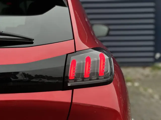 Peugeot 208 1.2 PureTech 100pk Allure Pack 2021 Benzine 8