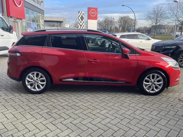 Renault Clio Estate 0.9 TCe Intens 2018 Benzine 13