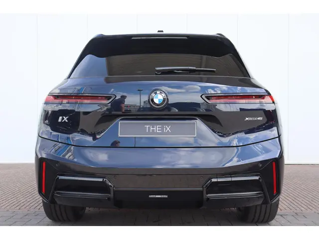 BMW iX xDrive45 2025 Elektrisch 7