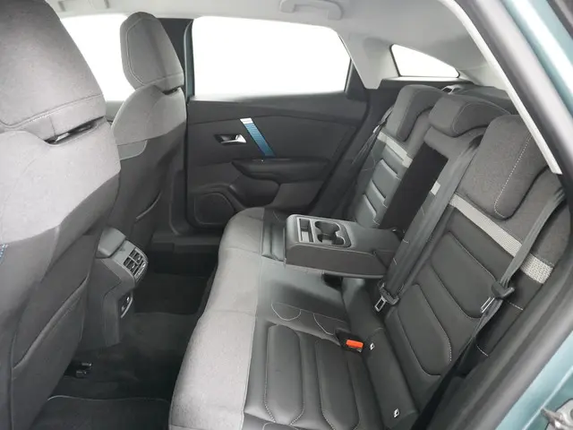Citroën ë-C4 Shine 50 kWh 2022 Elektrisch 19