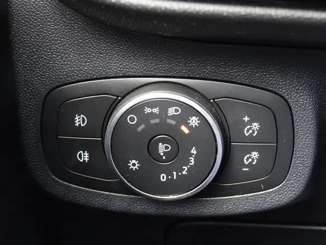 Ford Fiesta 1.0 EcoBoost 95PK Titanium 2021 Benzine 26