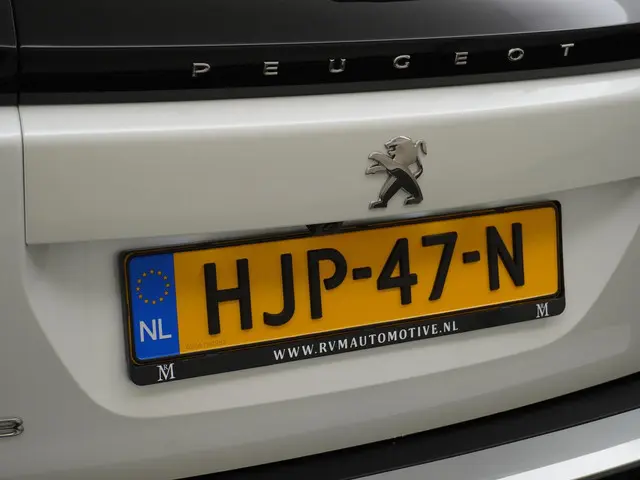 Peugeot e-2008 EV Allure 50 kWh 2023 Elektrisch 10