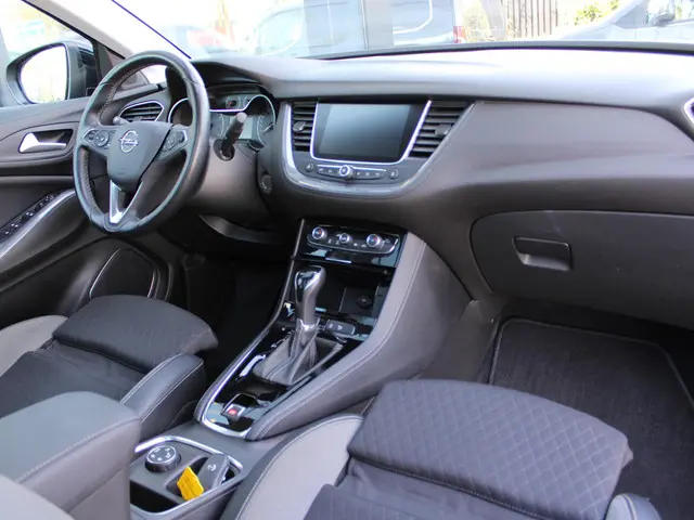 Opel Grandland X 1.2 Turbo Ultimate 2018 Benzine 3