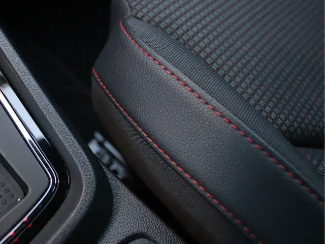 SEAT Leon 2.0 TSI FR Business Intense 2019 Benzine 57