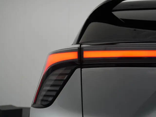 MG MG4 Electric Luxury 64 kWh 2023 Elektrisch 9