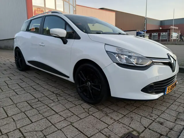 Renault Clio Estate 0.9 TCe Expression 2014 Benzine 2