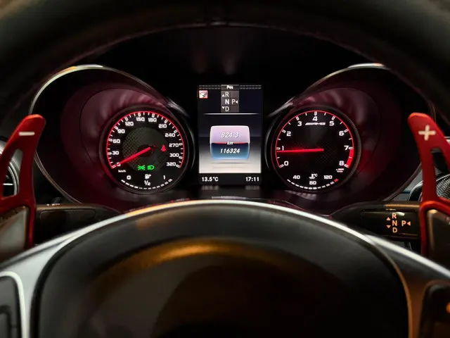 Mercedes-Benz C-Klasse AMG 63 S 2017 Benzine 10