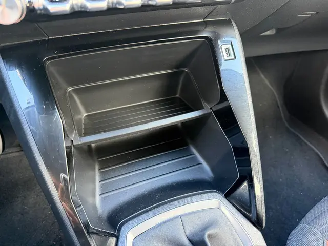 Peugeot 208 1.2 PureTech Active 2022 Benzine 20