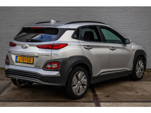 Hyundai Kona EV Premium 64 kWh 2020 Elektrisch 12