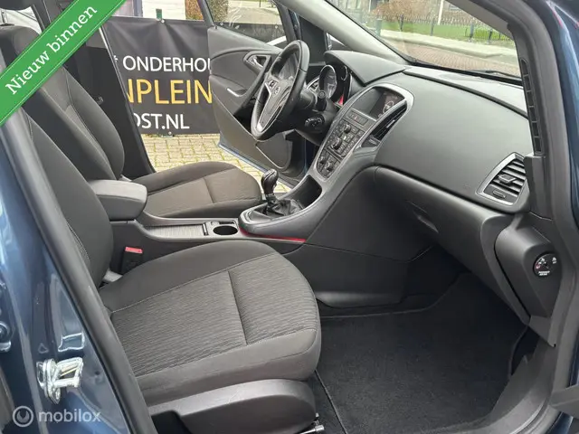 Opel Astra 1.4 Turbo Edition | AIRCO | CRUISE | 2012 Benzine 13