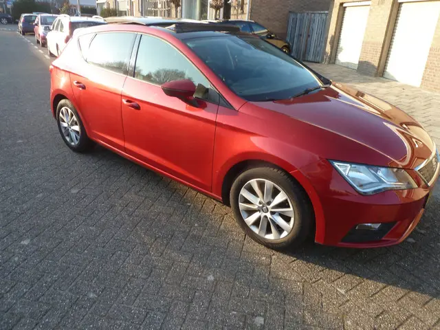 SEAT Leon 1.0 EcoTSI Style Business Intense 2018 Benzine 3