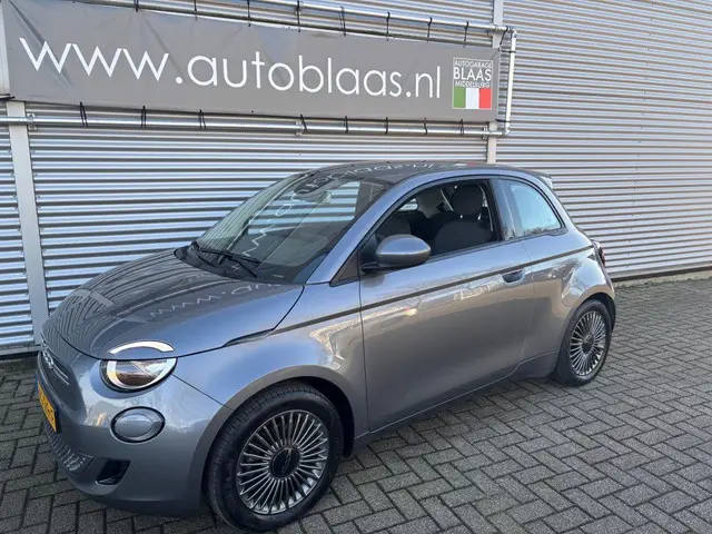Fiat 500e La Prima 42 kWh 2022 Elektrisch