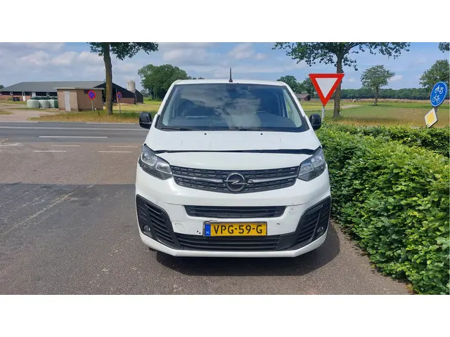 Opel Vivaro 2.0 CDTI L2H1 Edition 2021 Diesel 8