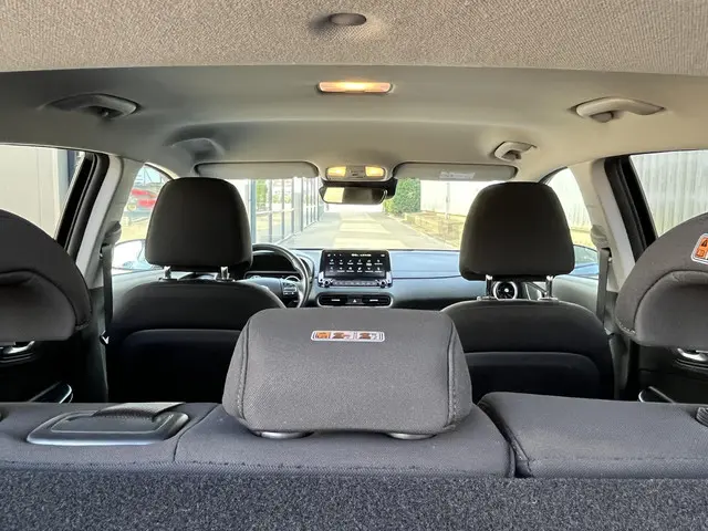 Hyundai Kona 1.6 GDI HEV Fashion 2021 Hybride Benzine 25