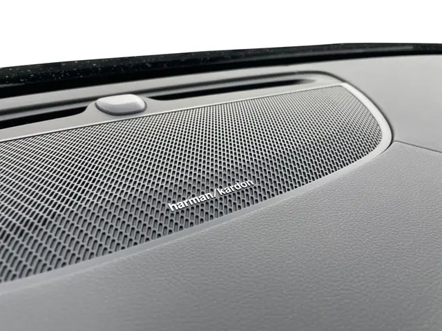 Volvo S90 T8 AWD R-Design 2021 Hybride Benzine 17