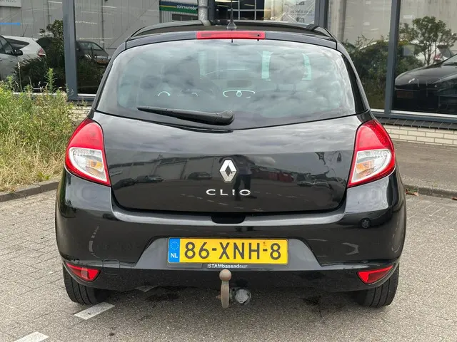 Renault Clio 1.2 Authentique 2012 Benzine 13