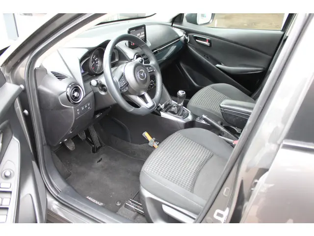 Mazda 2 1.5 Skyactiv-G Dynamic+ 5 Drs 2017 Benzine 17