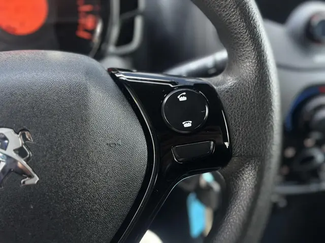 Peugeot 108 1.0 e-VTi Active 2020 Benzine 24