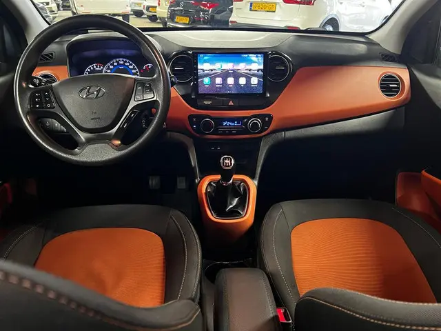 Hyundai i10 1.0i i-Motion Comfort 2015 Benzine 21