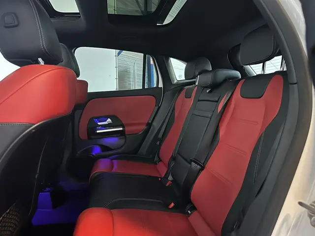 Mercedes-Benz GLA AMG 45 4MATIC+ 2021 Benzine 22