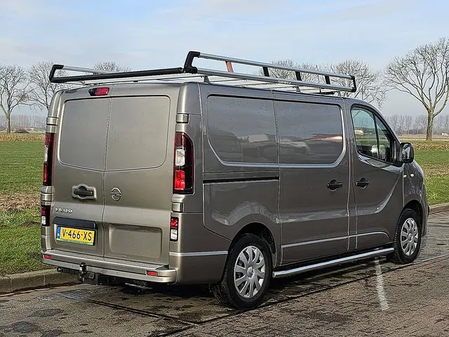 Opel Vivaro 3