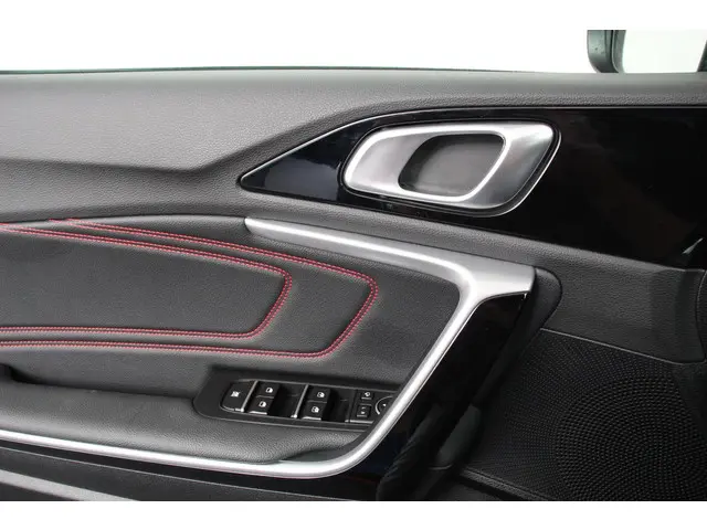Kia ProCeed 1.6 T-GDI 204pk Automaat GT 2020 Benzine 14