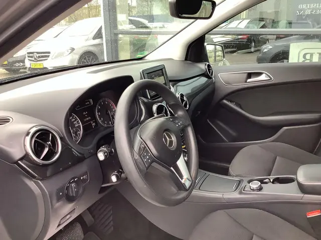 Mercedes-Benz B-Klasse 180 Ambition 2014 Benzine 20